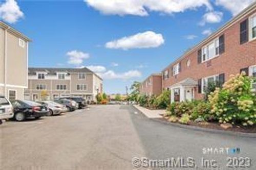c2-747 N Main Street, West Hartford, CT, 06117 | Card Image