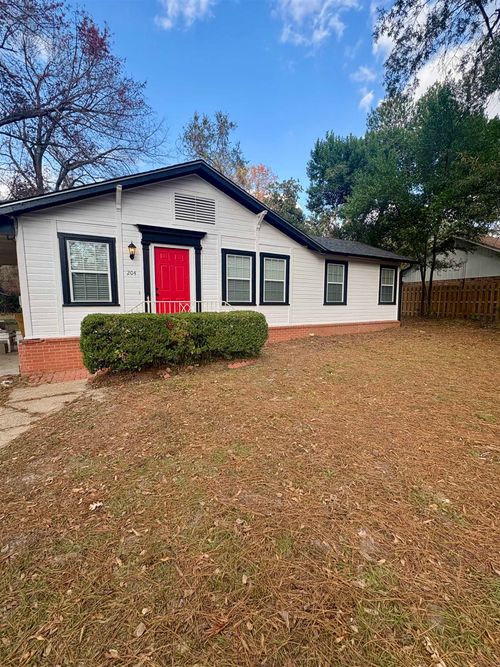 402 W Pine St, Overton, TX, 75684-1268 | Card Image