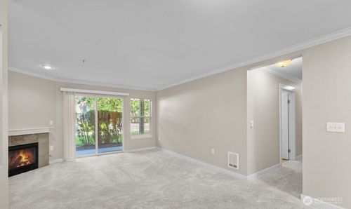 apt-k102-25025 Se Klahanie Blvd, Sammamish, WA, 98029-5773 | Card Image