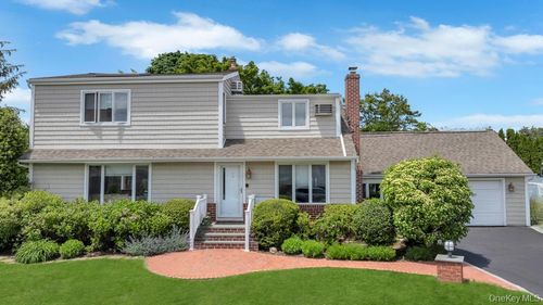 20 Northern Pkwy E, Plainview, NY, 11803-2008 | Card Image