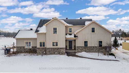 5165 Canon Smith Dr, Fitzroy Harbour, ON, K0A1X0 | Card Image