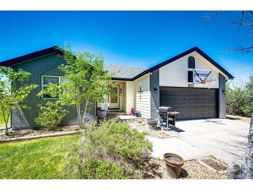 825 Cherokee St, Strasburg, CO, 80136-8089 | Card Image