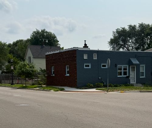 318 Front Ave, Saint Paul, MN, 55117-5329 | Card Image