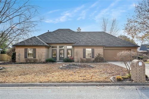 4 Churchwell Drive, Bentonville, AR, 72712 | Card Image