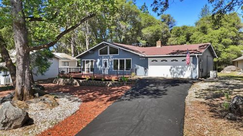 18278 Jayhawk Dr, Penn Valley, CA, 95946-9216 | Card Image
