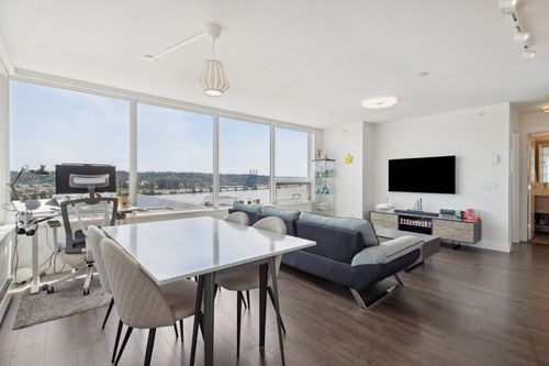 909-988 Quayside Dr, New Westminster, BC, V3M0L5 | Card Image