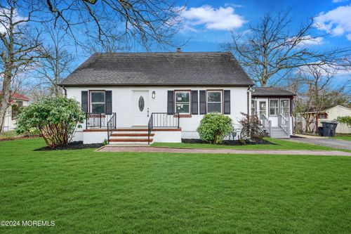 13 Swain Avenue, Toms River, NJ, 08755 | Card Image