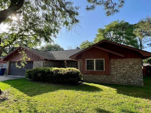 2901 Del Monte Ave, Bay City, TX, 77414-2731 | Card Image