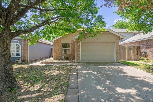 840 Eagles Way, Leander, TX, 78641-8738 | Card Image