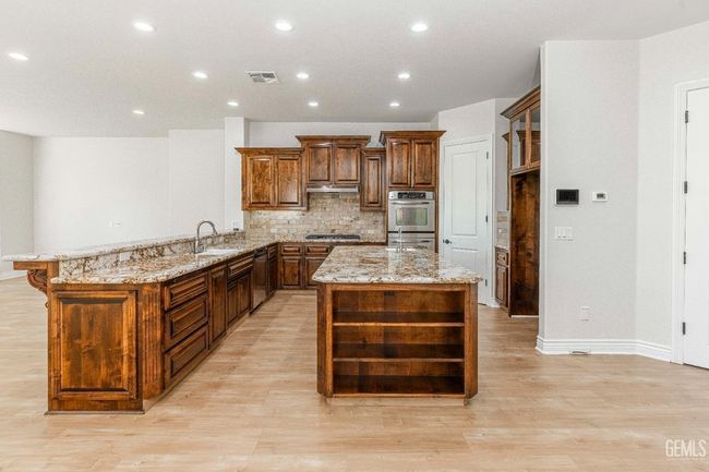 2416 Edingal Dr, House other with 4 bedrooms, 3 bathrooms and null parking in Bakersfield CA | Image 12
