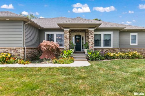 9255 Gordon Dr, Chatham, IL, 62629-9735 | Card Image