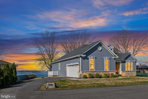 712 Riverside Dr, BALTIMORE, MD, 21221-6838 | Card Image