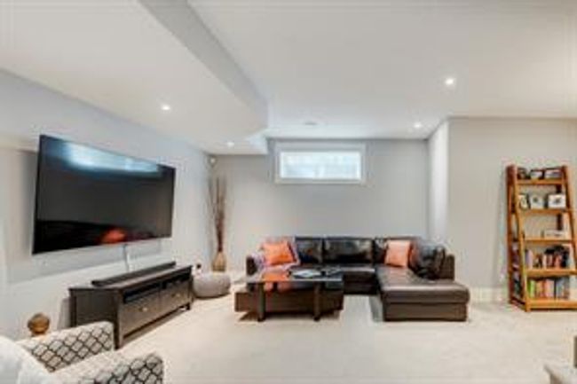 4004 2 St Nw, Home with 4 bedrooms, 3 bathrooms and 2 parking in Calgary AB | Image 37