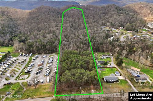 842 E Raccoon Valley Dr, Heiskell, TN, 37754-2120 | Card Image