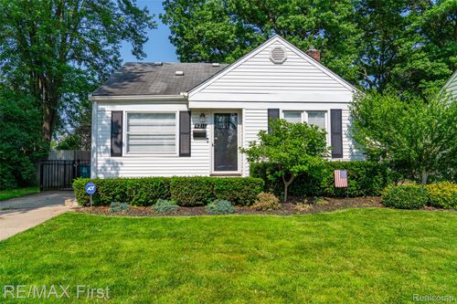 4211 Oakshire Ave, Berkley, MI, 48072-3420 | Card Image