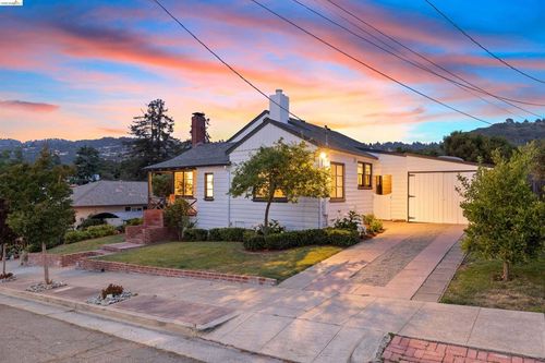 4638 Reinhardt Dr, Oakland, CA, 94619-2948 | Card Image