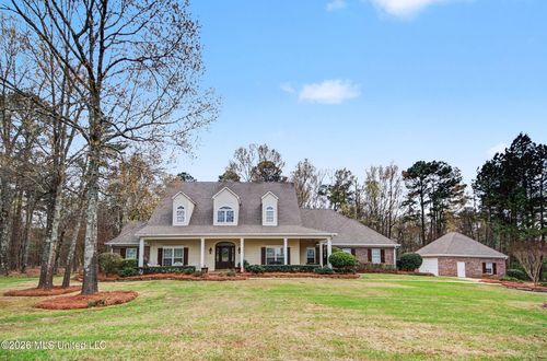 512 Susannah Dr, Brandon, MS, 39047-8806 | Card Image