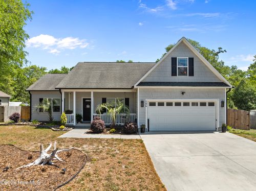 106 Wild Oak Dr, Newport, NC, 28570-8214 | Card Image