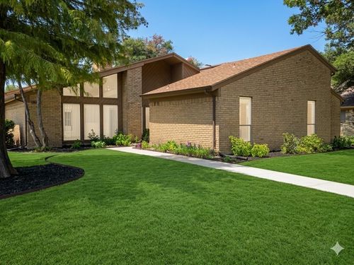 936 E Berkeley Dr, Richardson, TX, 75081-5201 | Card Image