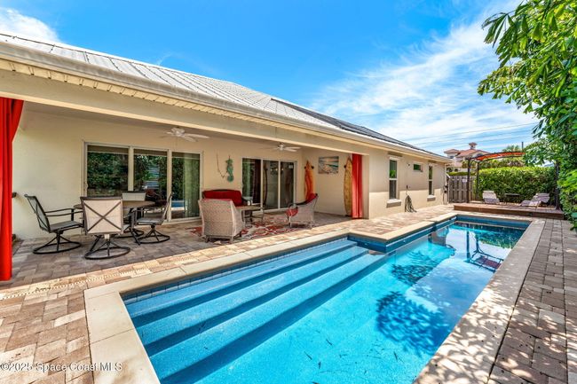 Solar heated pool | Image 32