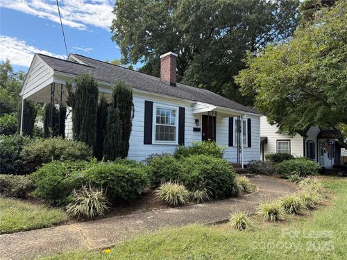 1025 Druid Cir, Charlotte, NC, 28206-2113 | Card Image