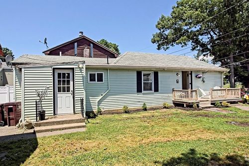 14 Putnam Rd, Revere, MA, 02151-1424 | Card Image