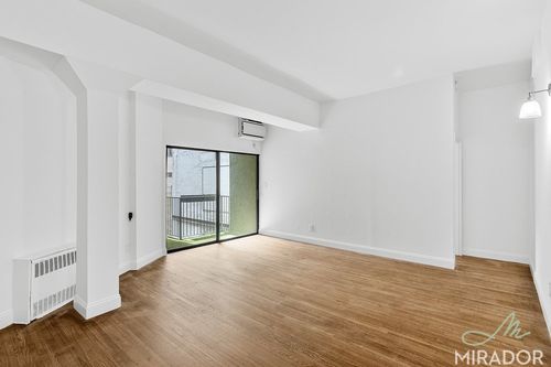 3g-10 E 13th St, New York, NY, 10003-4463 | Card Image
