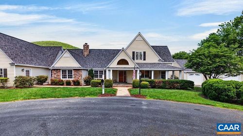 137 Saddle Ridge Ln, NELLYSFORD, VA, 22958-8008 | Card Image