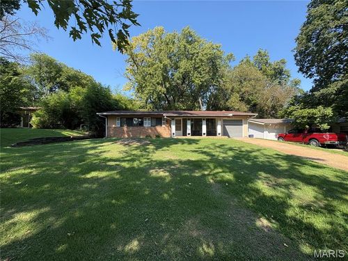 475 Waterford Drive, Florissant, MO, 63033 | Card Image
