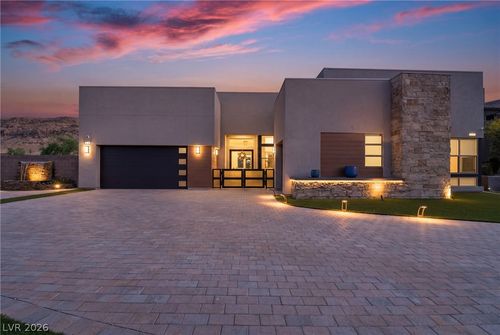 6880 Equinox Cliff St, Las Vegas, NV, 89135-9120 | Card Image