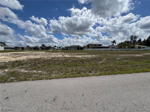 2717 Nw 46th Ave, Cape Coral, FL, 33993-8803 | Card Image