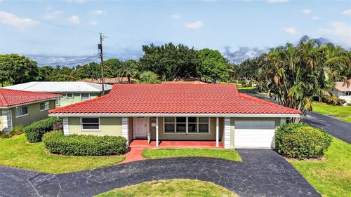 7118 E Tropical Way, Plantation, FL, 33317-3319 | Card Image
