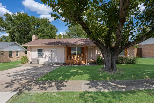 808 Jackson St, Rockwall, TX, 75087-2211 | Card Image