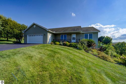 11124 E Meadow View Dr, Suttons Bay, MI, 49682-9714 | Card Image