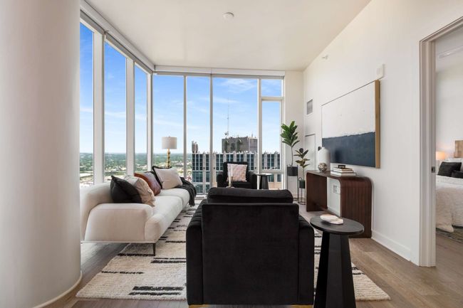 Notice iconic Nashville buildings like L&C Tower and the Batman building, just outside your windows. | Image 21