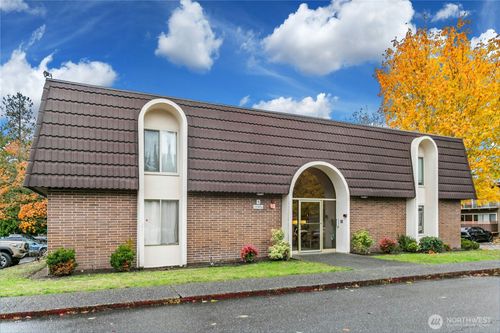 apt-806-11006 Ne 68th St, Kirkland, WA, 98033-7162 | Card Image