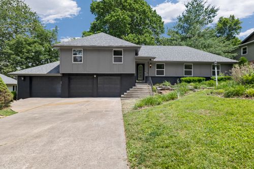 1520 S Devon Rd, Springfield, MO, 65809-2113 | Card Image