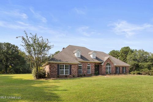 104 Rocking Chair Rd, Canton, MS, 39046-9153 | Card Image