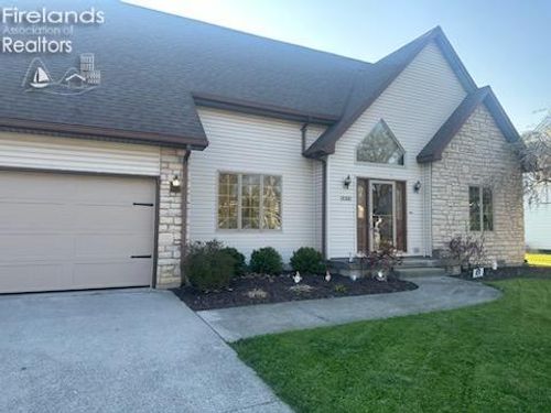1104 Jackson Dr, Port Clinton, OH, 43452-2350 | Card Image