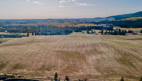 13505 E Gibbs Rd, Mica, WA, 99023-9609 | Card Image