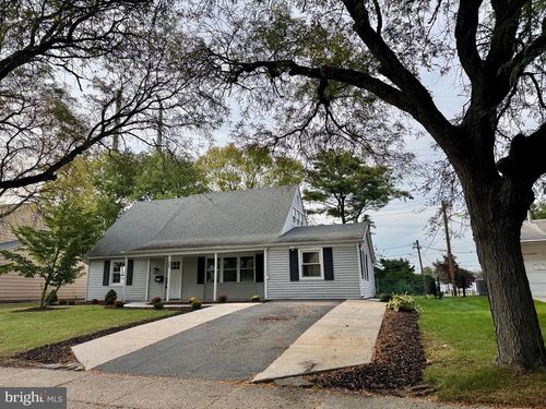 73 Garland Ln, Willingboro, NJ, 08046-3011 | Card Image