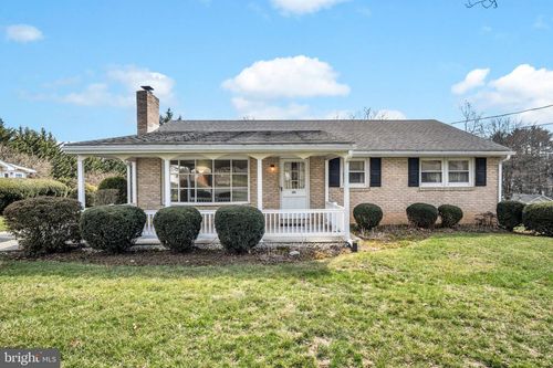 3915 Sullivan St, MECHANICSBURG, PA, 17050-2175 | Card Image