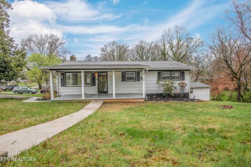 5814 Blossom Rd, Knoxville, TN, 37912-3309 | Card Image