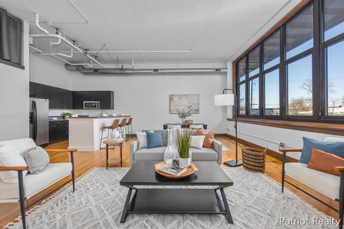 204-600 Broadway Ave Nw, Grand Rapids, MI, 49504-7305 | Card Image