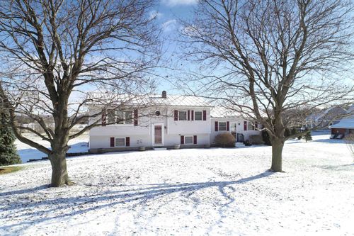 132 E Shore S, Grand Isle, VT, 05458-2436 | Card Image