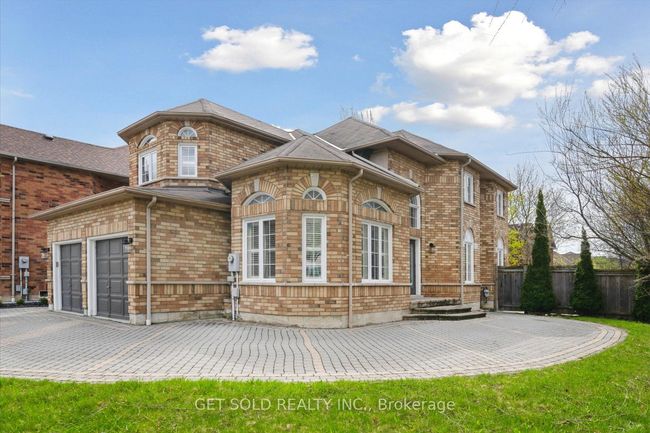1 Mckie Crt, House other with 7 bedrooms, 4 bathrooms and 8 parking in Ajax ON | Image 4
