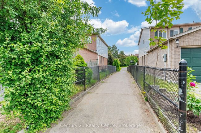34 Niagara Pl, House other with 4 bedrooms, 4 bathrooms and 4 parking in Brampton ON | Image 50