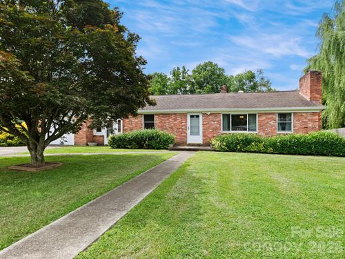49 Hickory Tree Rd, Asheville, NC, 28805-1616 | Card Image