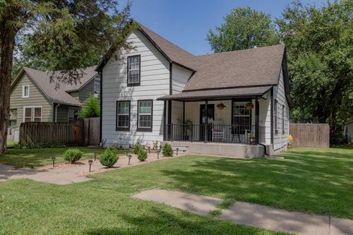 822 N C St, Arkansas City, KS, 67005-1311 | Card Image