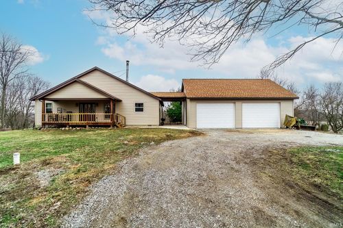 494 N Wolf Lake Rd, Albion, IN, 46701-1672 | Card Image